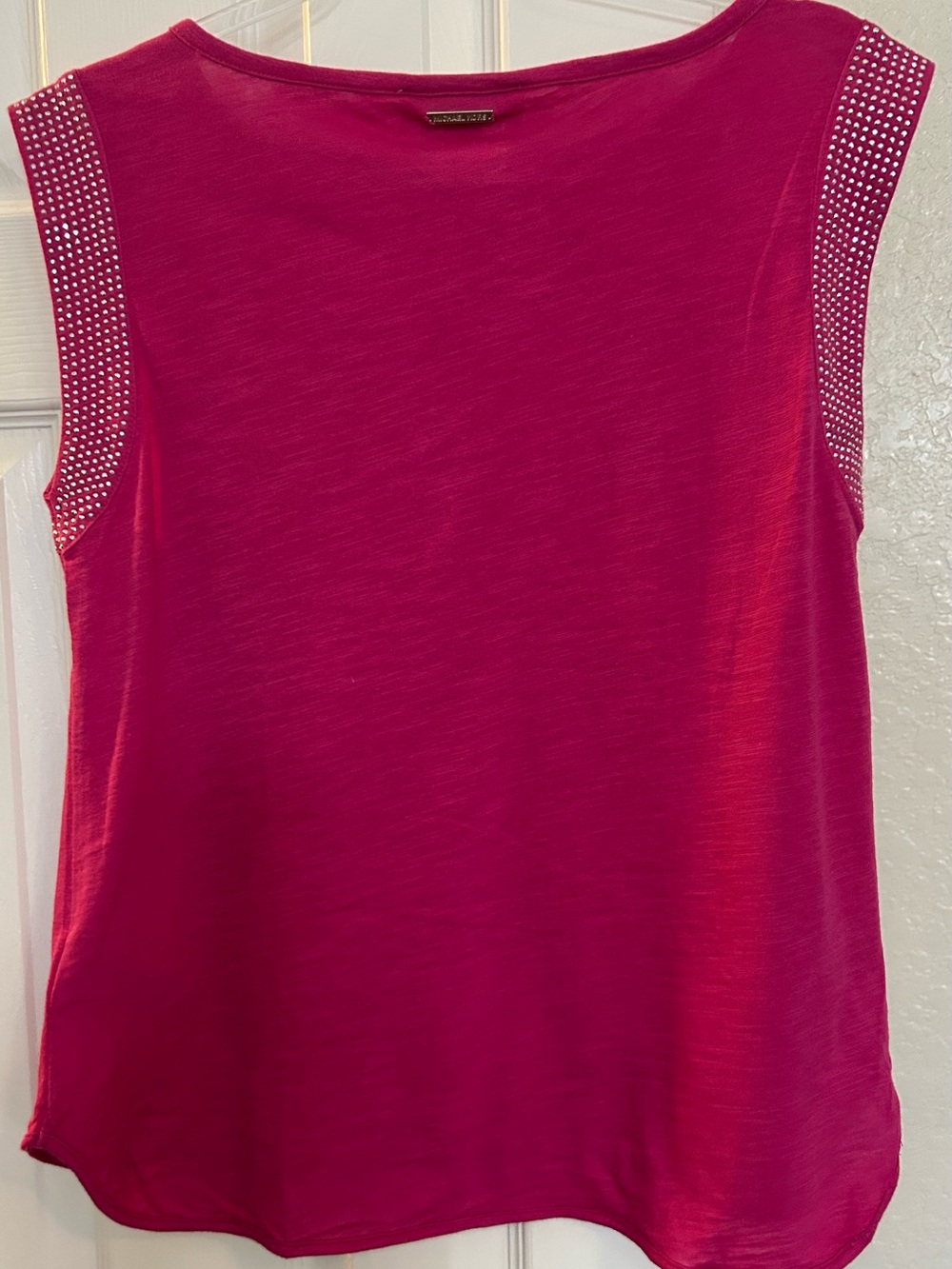 MICHAEL Michael Kors Fuchsia Stud-Shoulder Sleeveless Tank - Picture 2 of 6